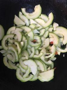 占瓜怎么吃,探索占瓜的多彩食法